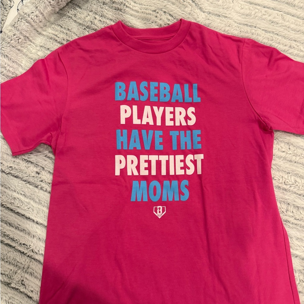 Baseball Lifestyle 101 baseball players have the prettiest mom’s T-shirt